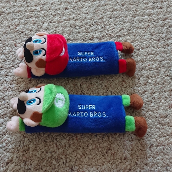 Super Mario Bros Plush car set belts covers Set - Red and Green - Picture 5 of 9